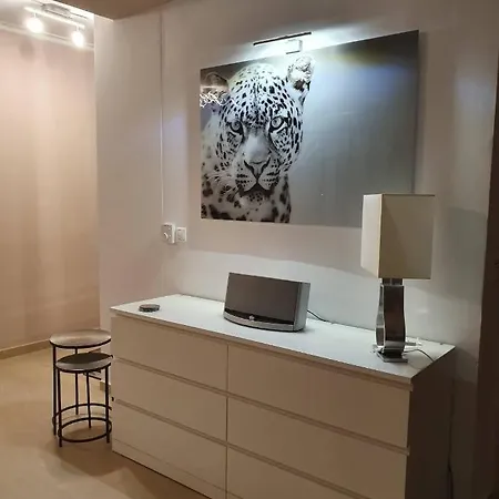 Onar Apartment